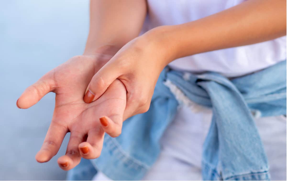 小孩關節灼熱腫脹~可能就是痛風症狀