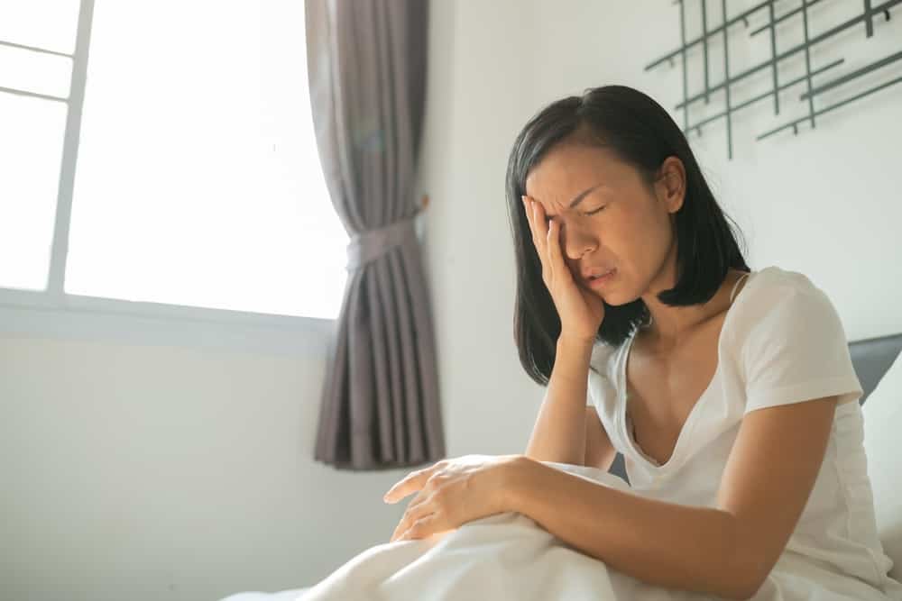 女人因酮酸中毒感到身体不适