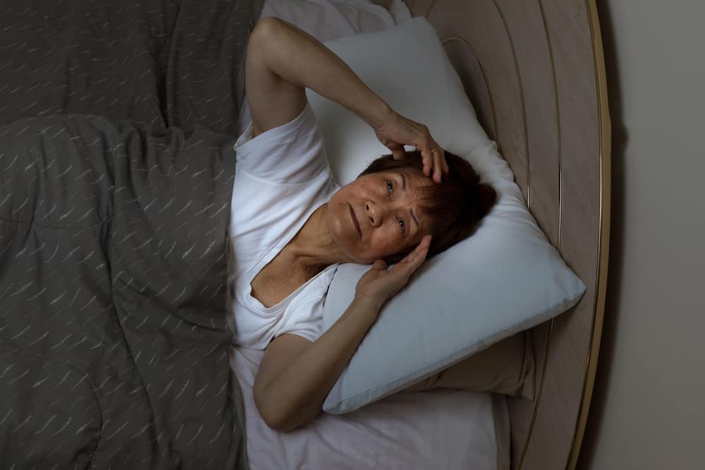 年紀大睡不好？老人失眠原因、治療與預防