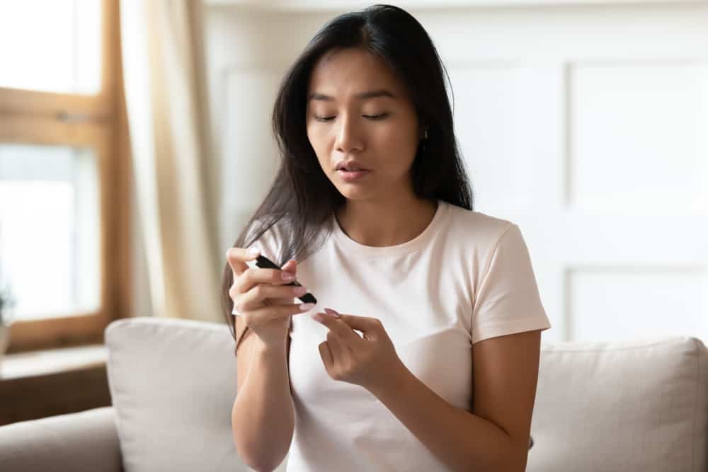糖尿病患检查血糖