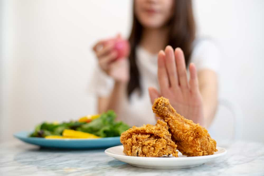 低密度膽固醇是什麼？正常標準是多少？如何透過飲食降低 LDL-C 低密度膽固醇 ？