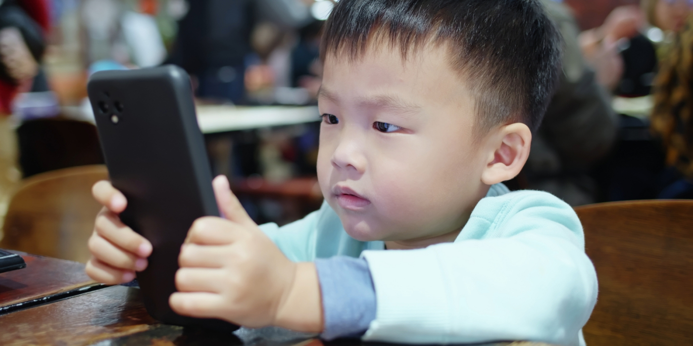 假性近視是什麼？可以恢復嗎？兒童假性近視的診斷、治療解析