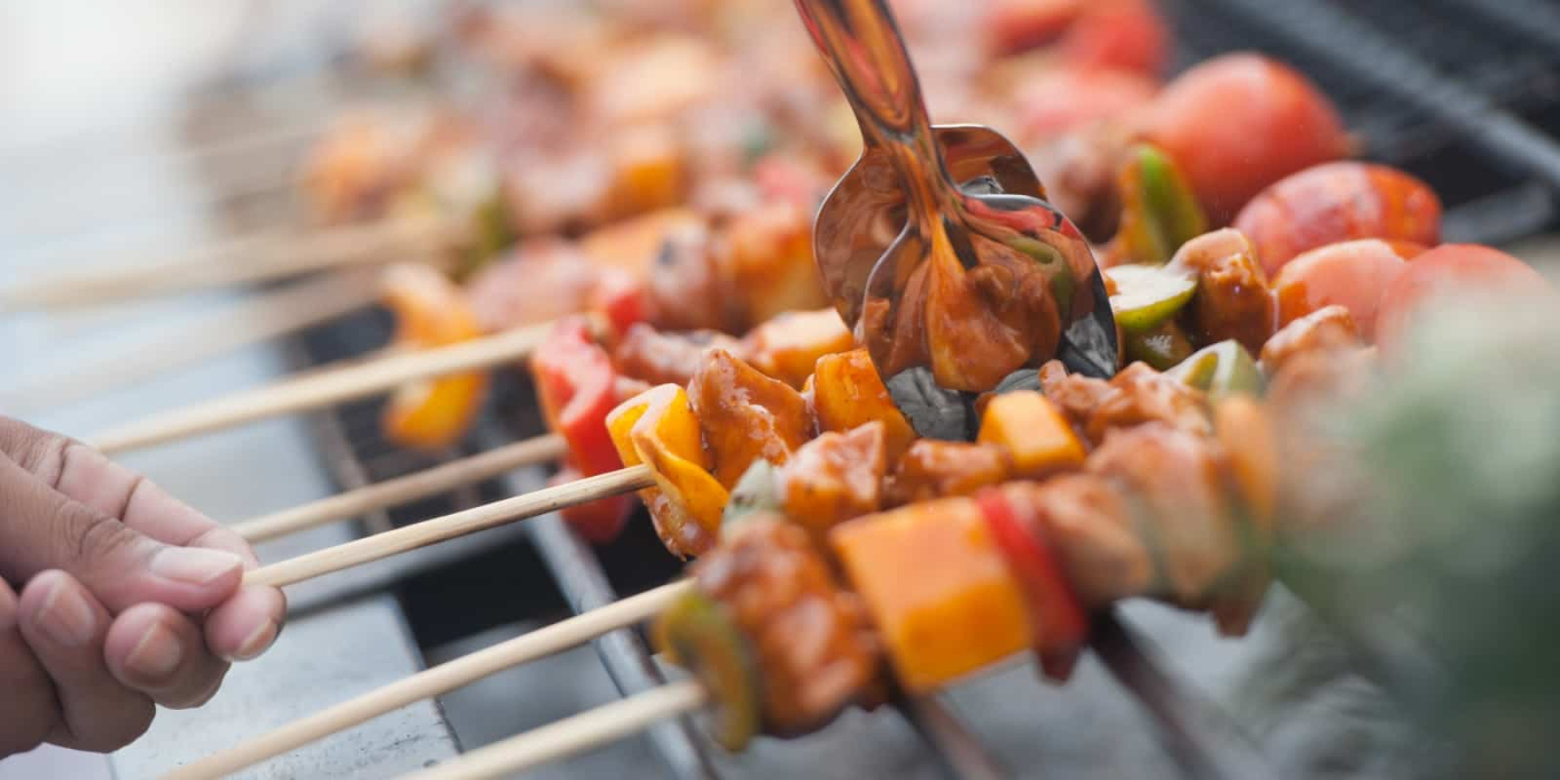 中秋烤肉食材清單表：推薦蔬菜肉類、熱量排行公開！5原則健康吃