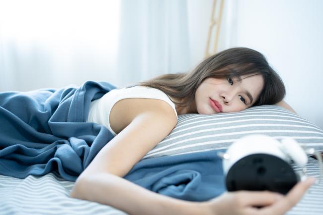 長期失眠怎麼辦？中西醫教您透過中藥調理改善失眠