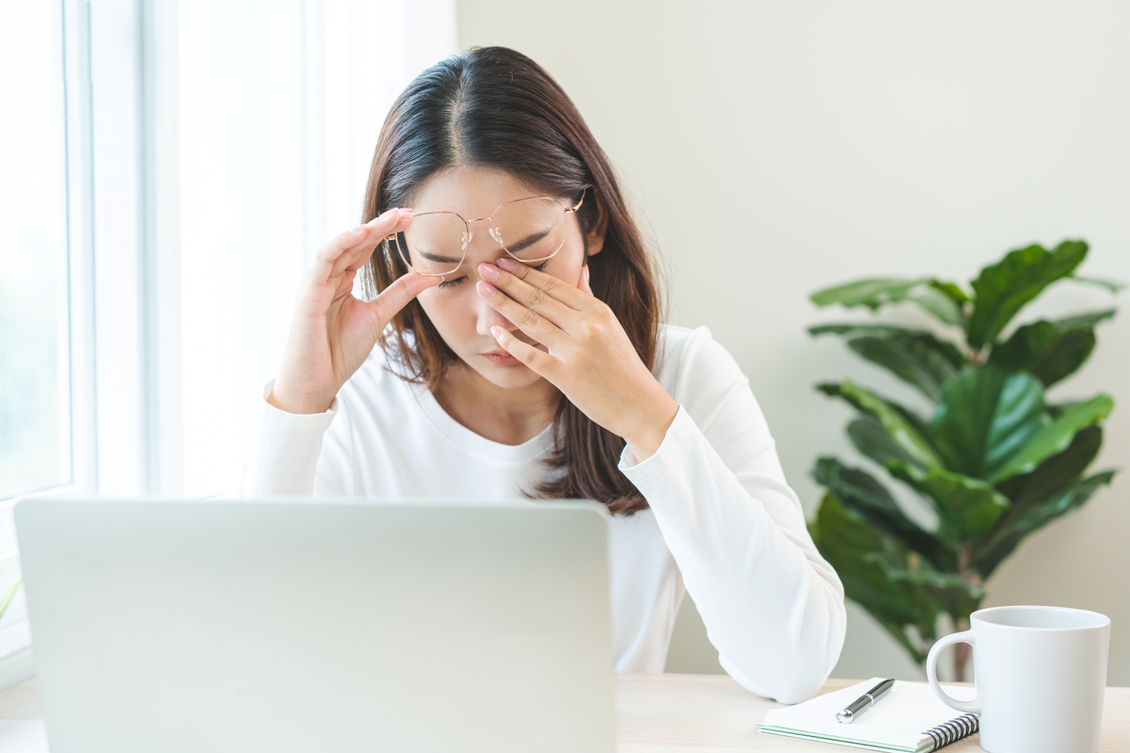 hyaluronic-acid-lutein-eye-health