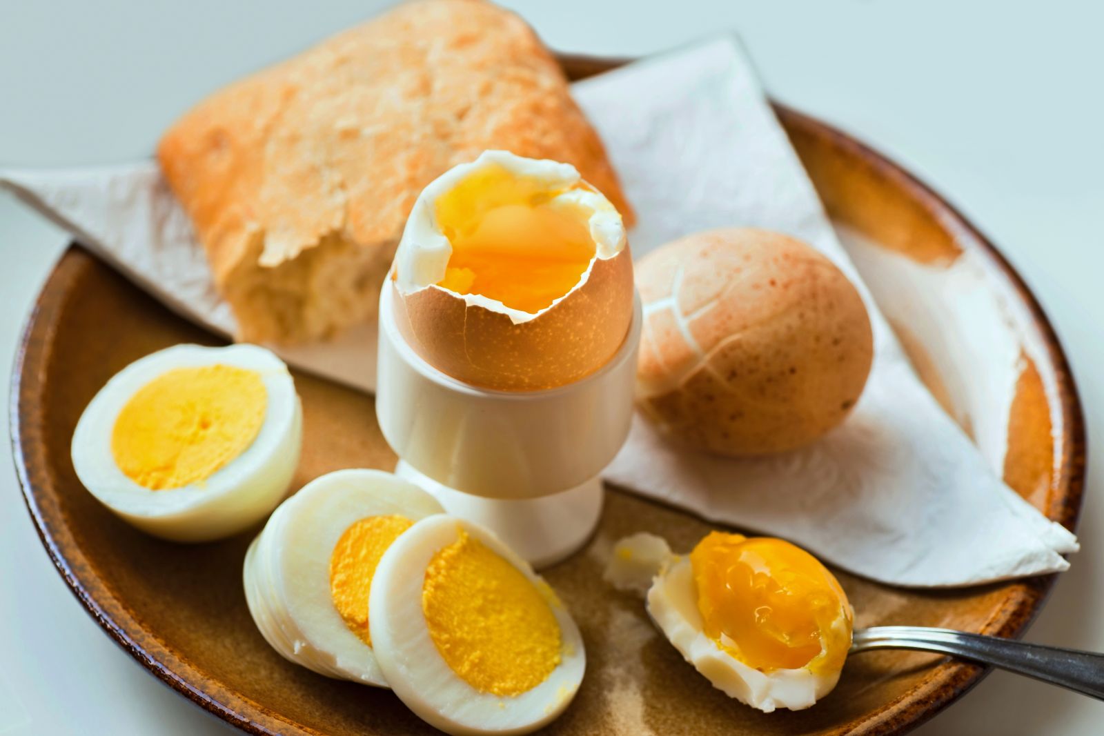 book-excerpt-raw-egg-safe-or-not-nutritionist-analysis