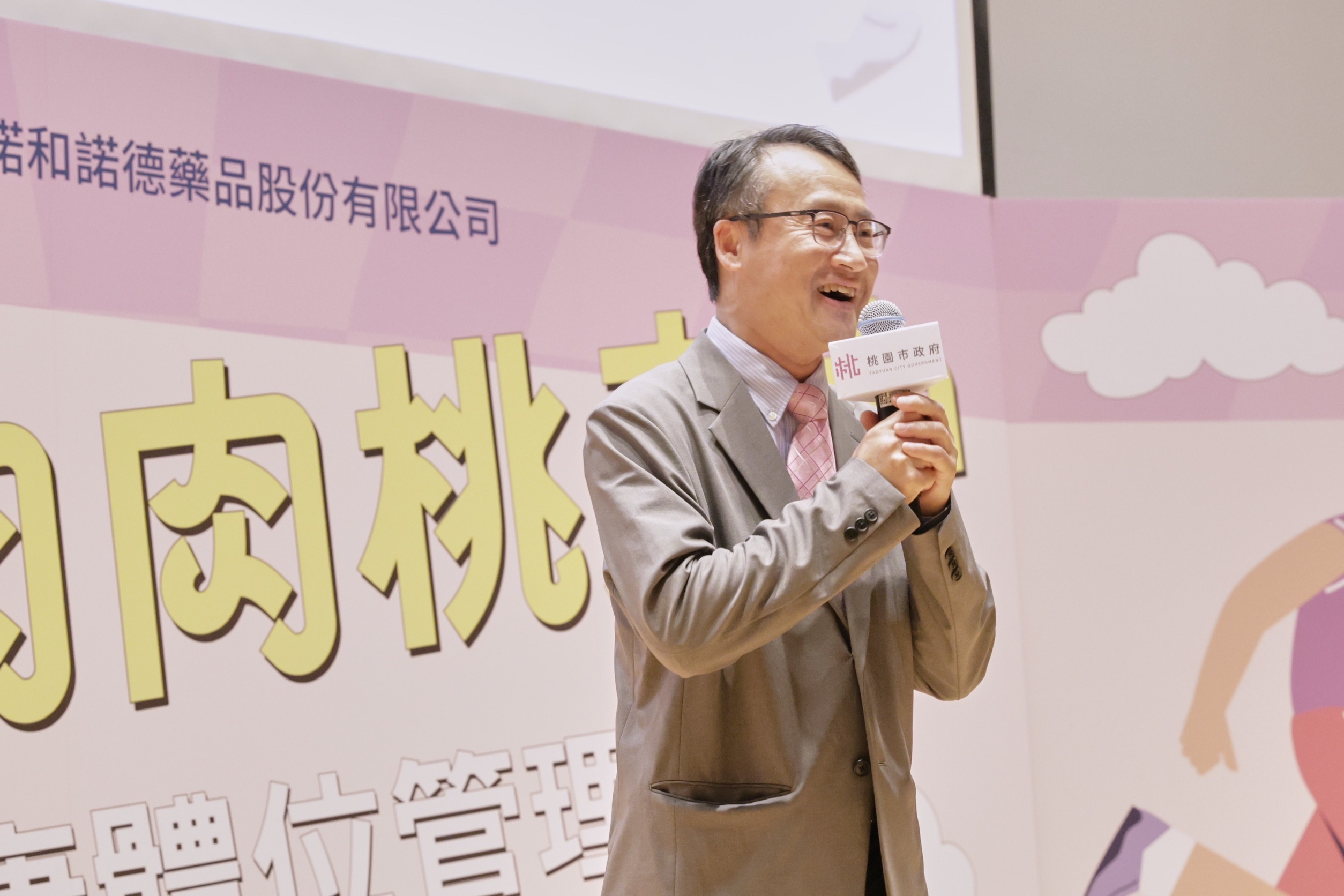台灣肥胖醫學會理事長林文元表示，「小時候胖真的會胖」，提醒早期介入進行體重管理的重要性。圖／桃園市政府提供